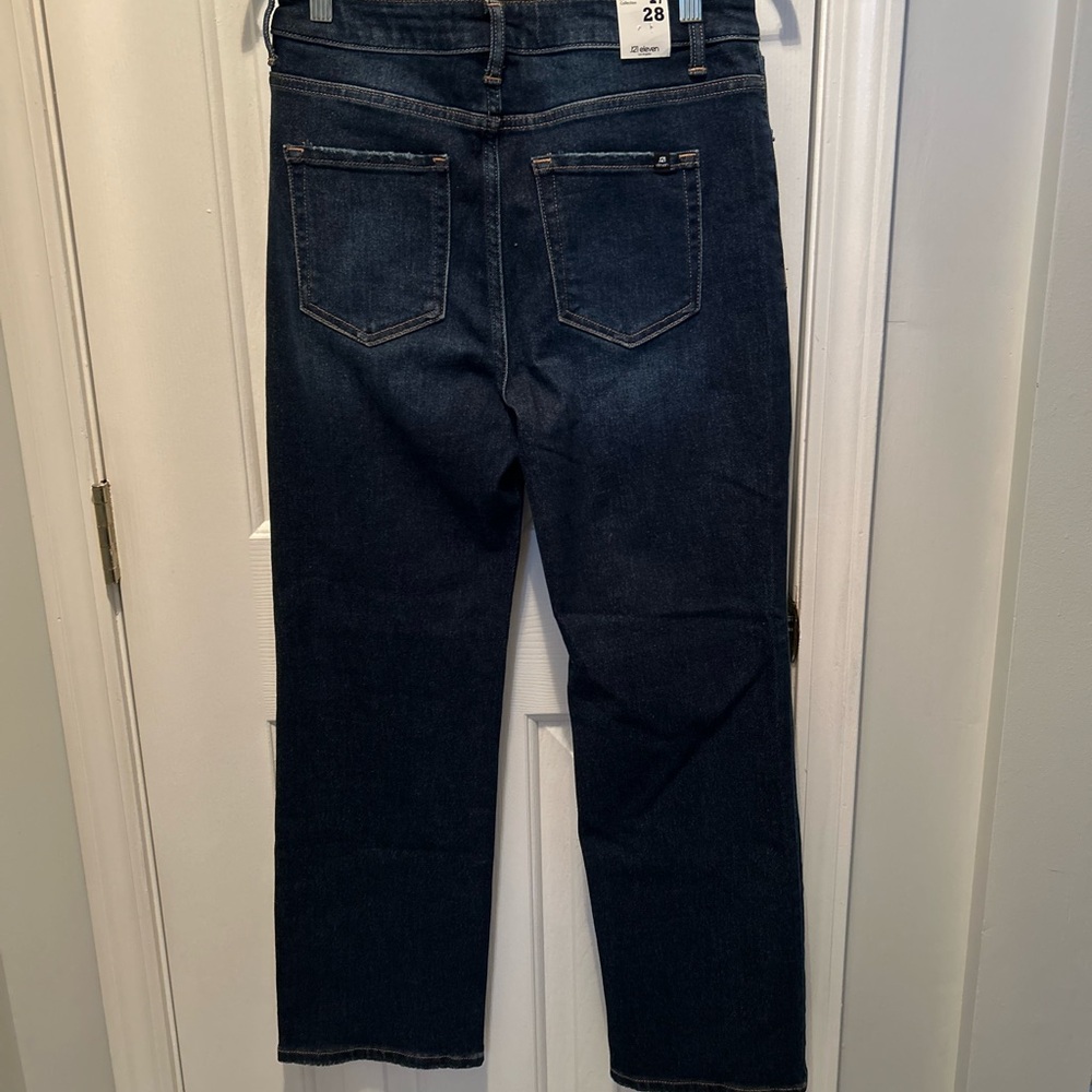 Women’s  Dark Blue Straight-Leg Jeans Size 7/28 - Picture 2 of 3